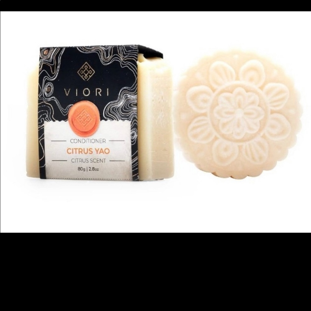 Viori shampoo and conditioner set